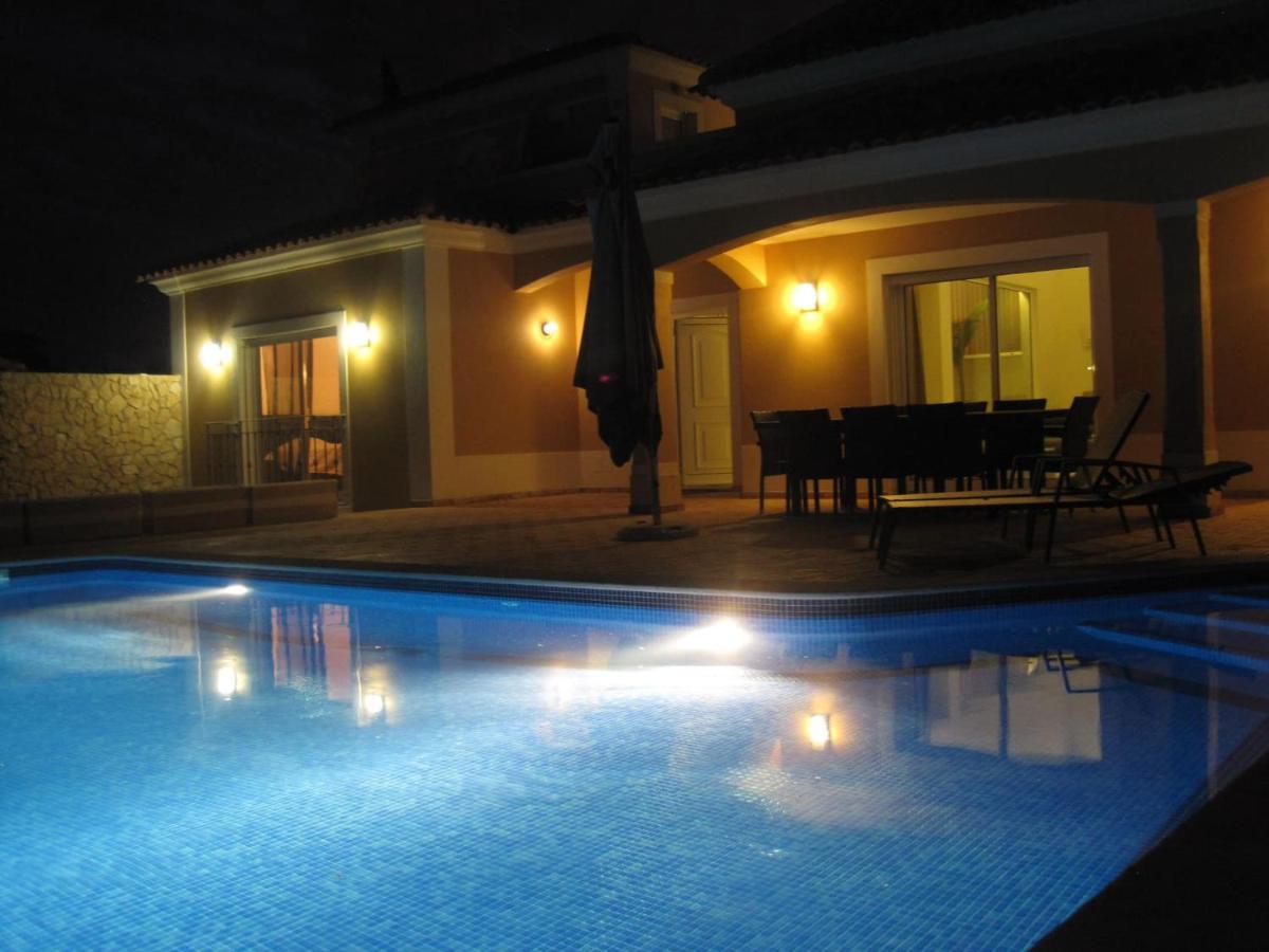 Villa "Oasis"- C Albufeira Buitenkant foto